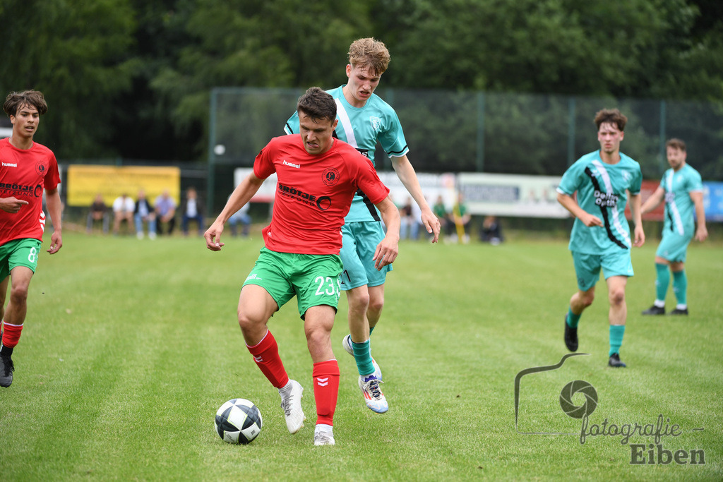 Sport-Duwe Cup | Sport-Duwe Cup Oldenburg; TuS Eversten (mint)-VFL Oldenburg (rot) am 05.07.2025 in Oldenburg (Sportanlage TuS Eversten), Photo: Philip Eiben 2025 - Realisiert mit Pictrs.com
