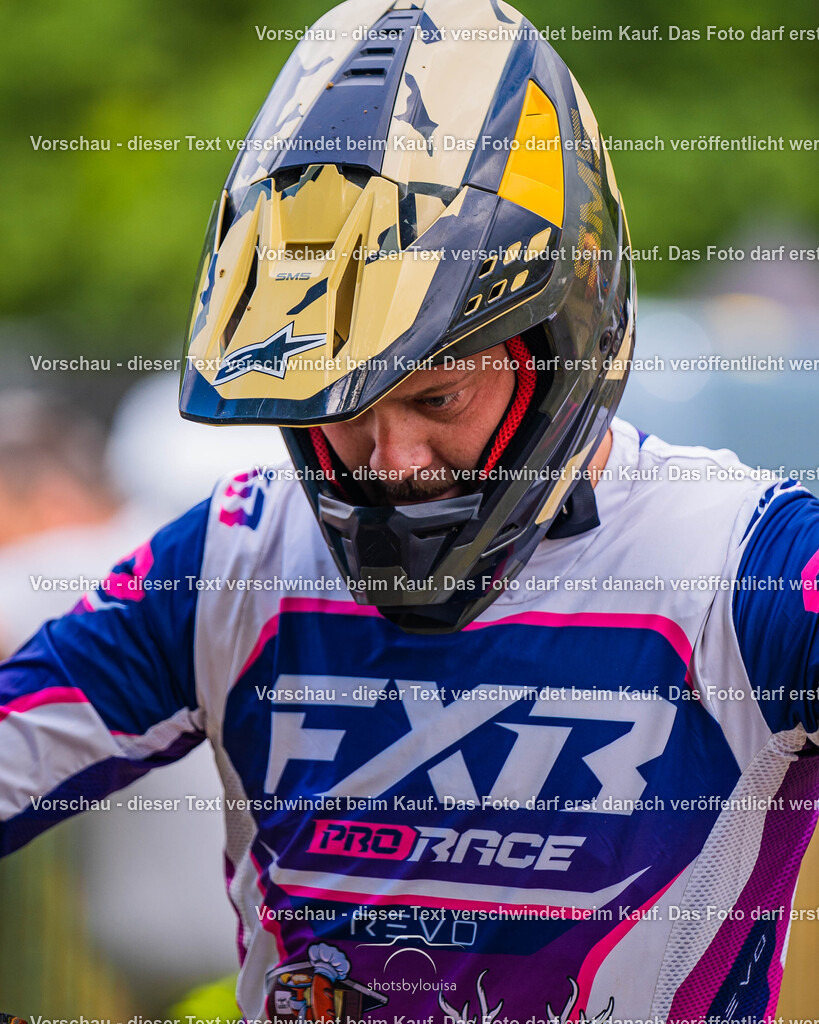 05_17_GroßGlienicke_clubsport-0490 | Sportfotografin aus Berlin-Brandenburg mit Fokus auf Motocross. Ich halte deine sportliche Leistung und echte Emotionen auf und neben der Strecke professionell fest. Entdecke die Fotos von deinem Rennen und bestelle sie direkt hier im Shop.