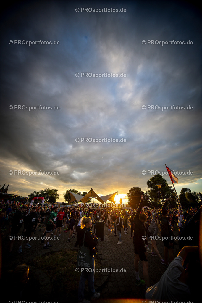 22. ASV Nachtlauf; Koeln, 28.05.25 | Impressionen vom 22. ASV Nachtlauf am 28.05.25 am Tanzbrunnen in Koeln. Foto: BEAUTIFUL SPORTS/Axel Kohring