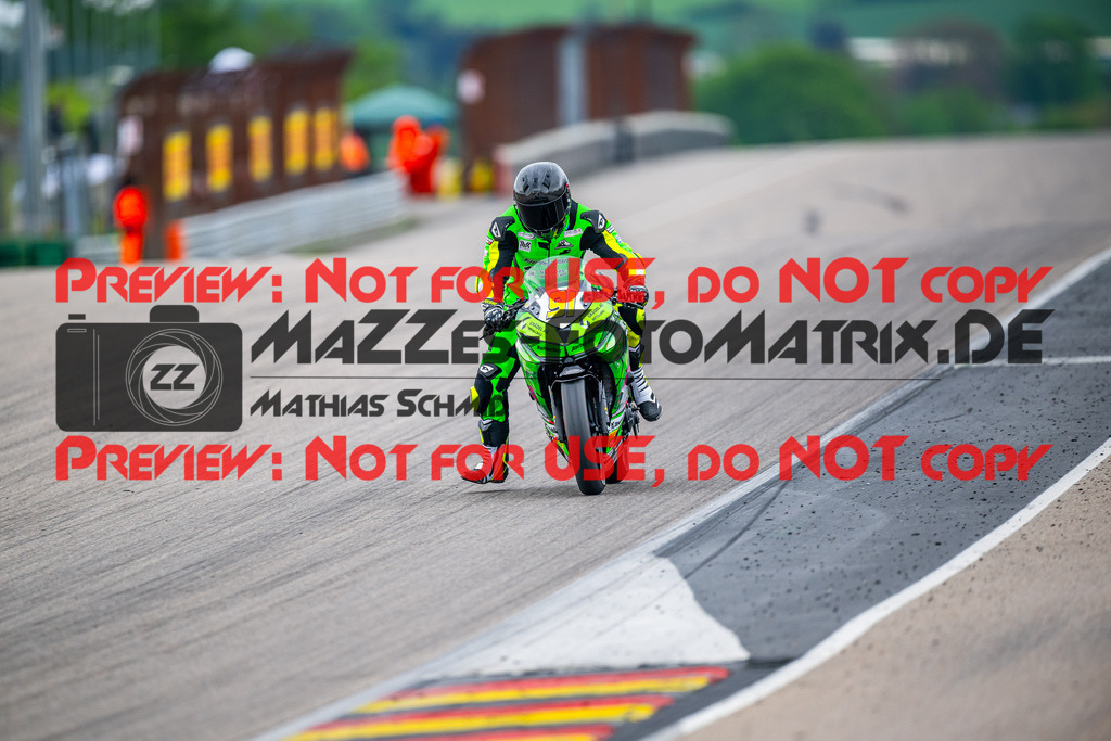 MaZZes_FotoMatrix_240505_6007705_7495 | SSP300