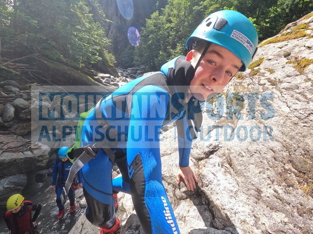 GOPR4692 | Bestelle die Bilder deines Berg- oder Wasser-Abenteuers mit Mountain Sports bequem von zu Hause aus direkt über unseren Online Fotoshop von pictrs.com. - Realisiert mit Pictrs.com