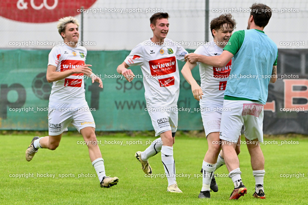 FC ASKÖ Gmünd vs. Rapid Lienz  | Jubel Rapid Lienz, #8 Lukas Schrott Rapid Lienz, #18 Oliver Gomig Rapid Lienz, #16 Sandro Unterreiner Rapid Lienz, FC ASKÖ Gmünd vs. Rapid Lienz , FC ASKÖ Gmünd vs. Rapid Lienz  am 02.06.2024 in Gmünd (Sportplatz Gmünd), Austria, (Photo by Bernd Stefan)