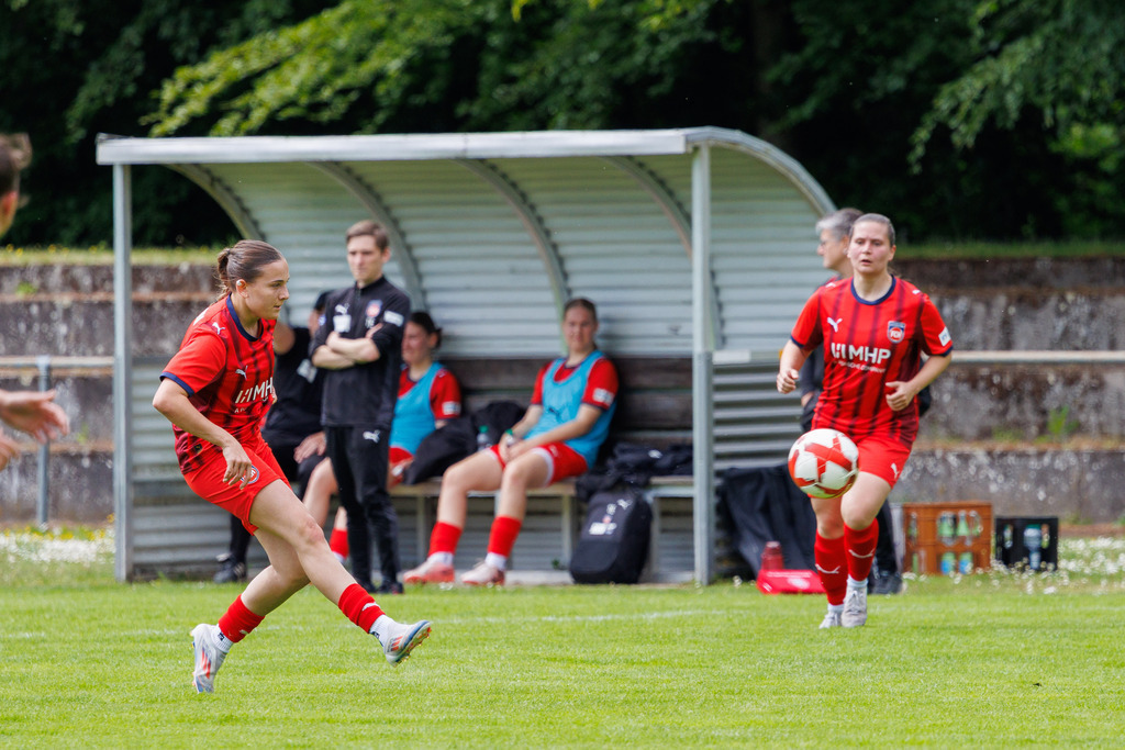 20260517-SGMHS-FCH_056 | SGM Hohenmemmingen/Sontheim vs. 1.FC Heidenheim 1846 II, Fußball, Frauen, Bezirksliga Meisterrunde, 2025/2026, 4. Spieltag, 17.05.2026 in Sontheim, Rasenplatz 1(Foto: Michael Bulling) - Realisiert mit Pictrs.com