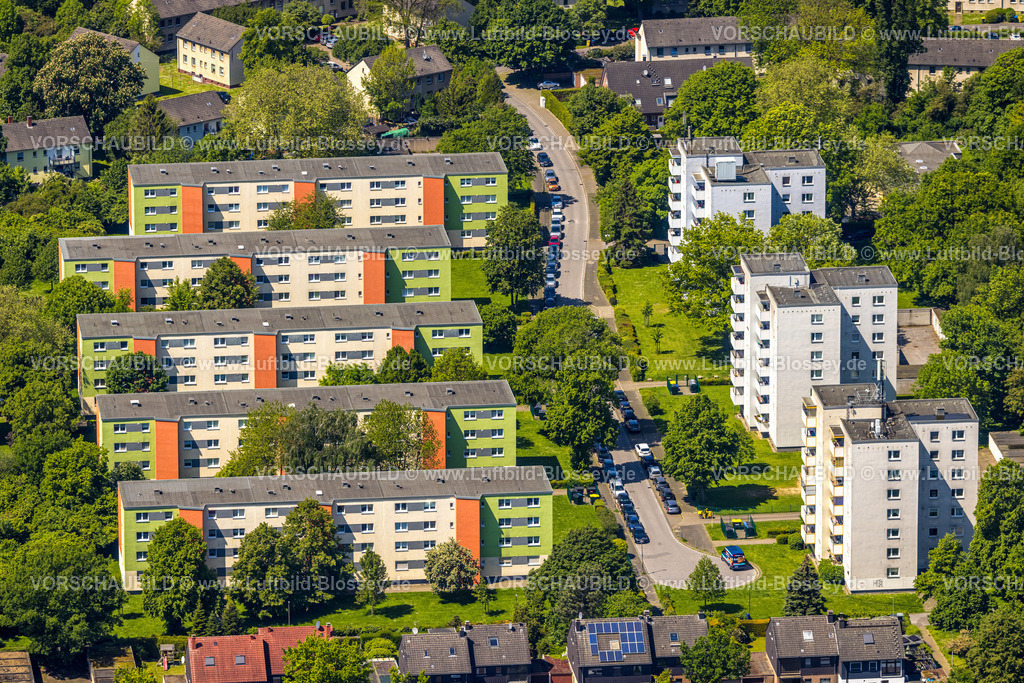 Gelsenkirchen230511634 | Luftbild, Reihenhäuser Wohnsiedlung Hagemannshof, Hochhäuser, Bismarck, Gelsenkirchen, Ruhrgebiet, Nordrhein-Westfalen, Deutschland