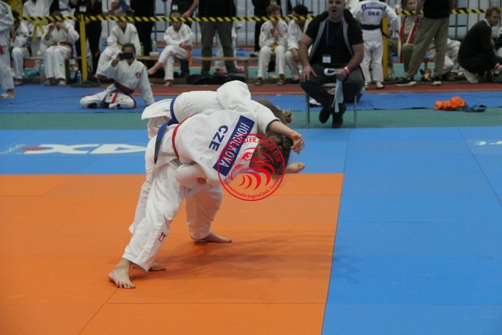 IMG_3175 | Fotos vom Adler Cup - Pictures from Adler Cup

Hier findet Ihr alle Eindrücke und großen Momente der Adler Cup Wochenenden. Here you will find all impressions and great moments of the Adler Cup weekends. - Realisiert mit Pictrs.com