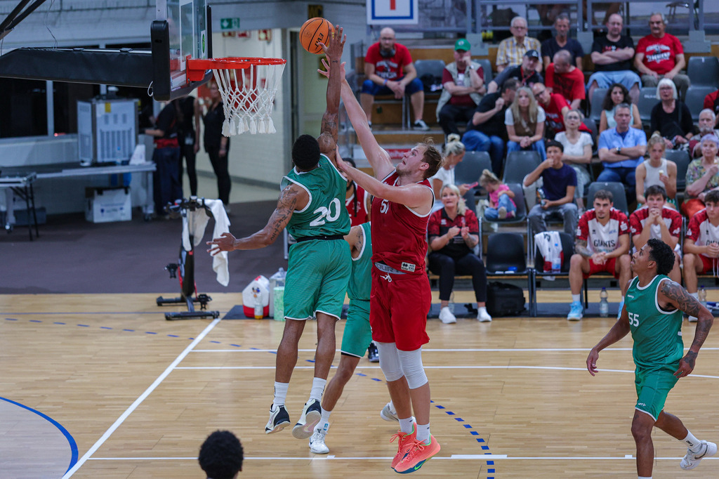 BAYER GIANTS vs VET-CONCEPT Gladiators Trier Test-65 | Fotos von Basketballspielen aus dem Raum NRW fotografiert von Gero Mueller-Laschet und Daniel Schaefer - Realisiert mit Pictrs.com