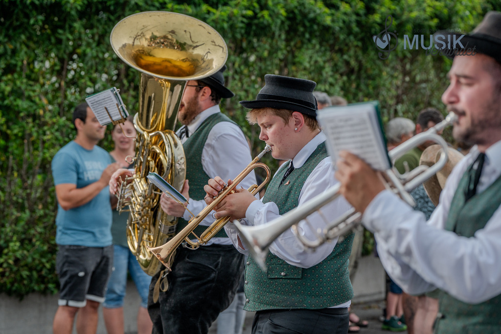 DSC_4205 | "Fussifoto.com – Ihr Ansprechpartner für hochwertige Fotografie! Entdecken Sie kreative Bilder und professionelle Dienstleistungen. Kontaktieren Sie uns für Ihre Projekte!"