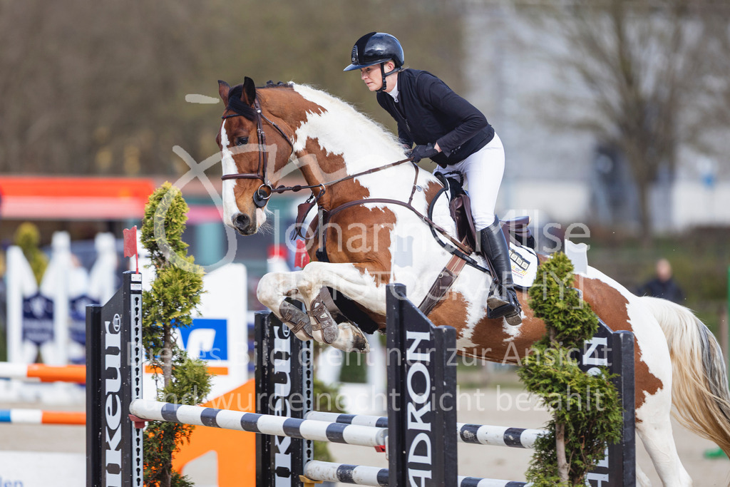 260404_Fruehlingsfest_SprPf-L-207 | Deine schönsten Turniermomente als professionelle Fotos! Entdecke hochwertige Pferdesport-Fotografie im Online-Shop. Jetzt Fotos finden & bestellen!