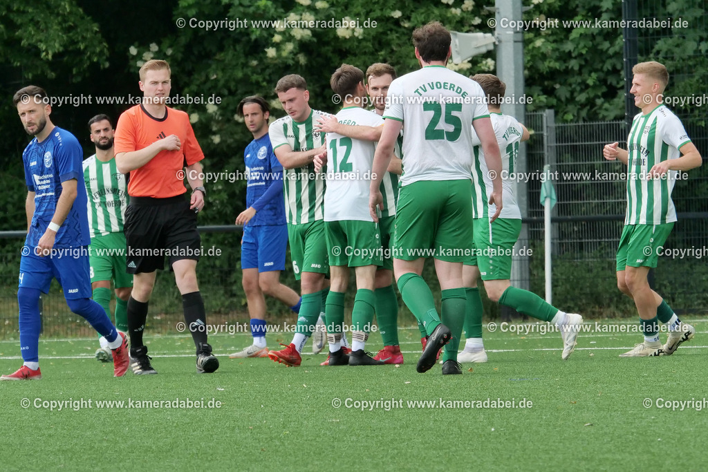 Fußball : Bezirksliga : TV Voerde - FC Sterkrade 72 | Fußball : Bezirksliga : TV Voerde - FC Sterkrade 72 am 25.05.2025 in Voerde - Realisiert mit Pictrs.com