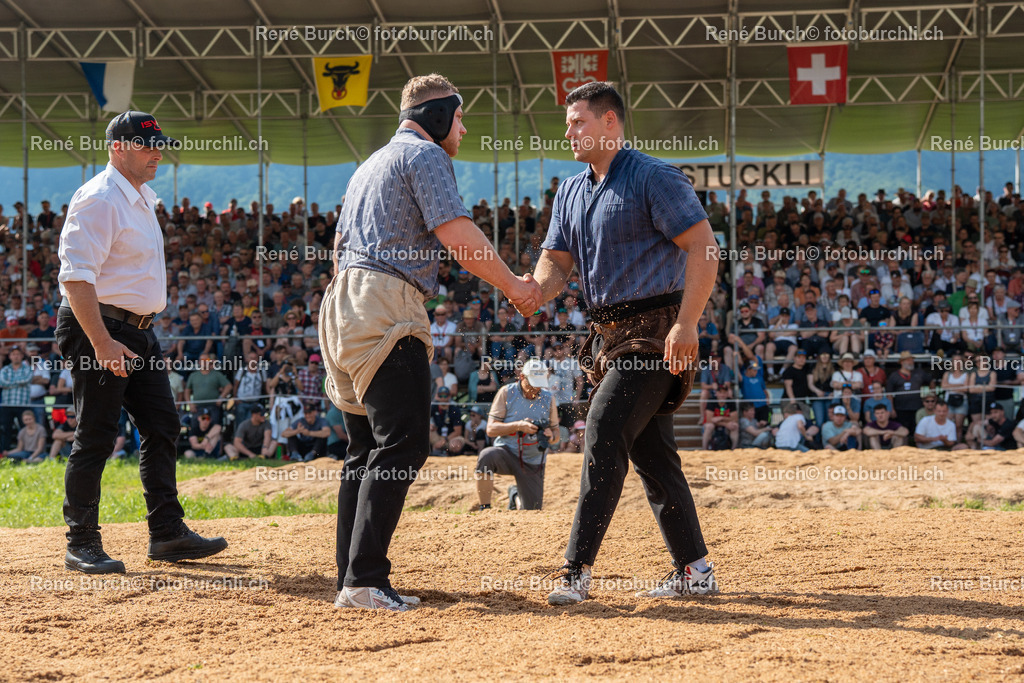 RB_03724 | René Burch leidenschaftlicher Fotograf aus Kerns in Obwalden.  Hier finden sie Sport, Landschaft und Natur Fotografie.
 - Realisiert mit Pictrs.com