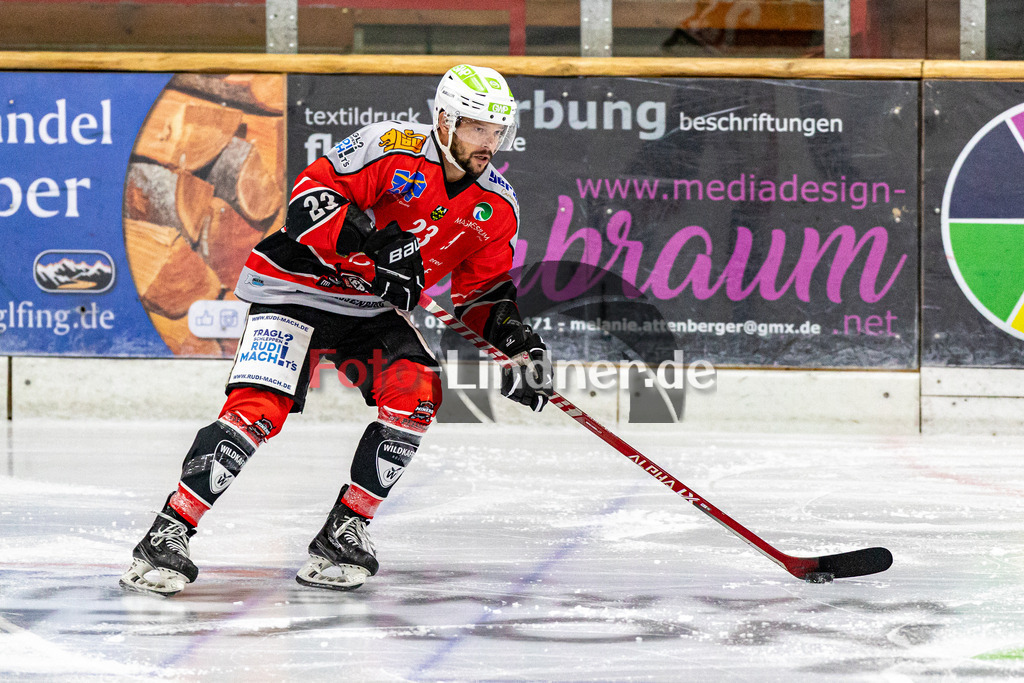 Testspiel TSV Peißenberg Miners vs EA Schongau Mammuts | Eishockey Bayernliga Vorbereitung 2023/2024, Testspiel TSV Peißenberg Miners vs EA Schongau Mammuts
Dejan VOGL (Miners 23) in Aktion, Freisteller,
2023-09-22 in Peißenberg (Eisstadion)
23 Dejan VOGL (Miners 23)
Copyright: FotoLindner