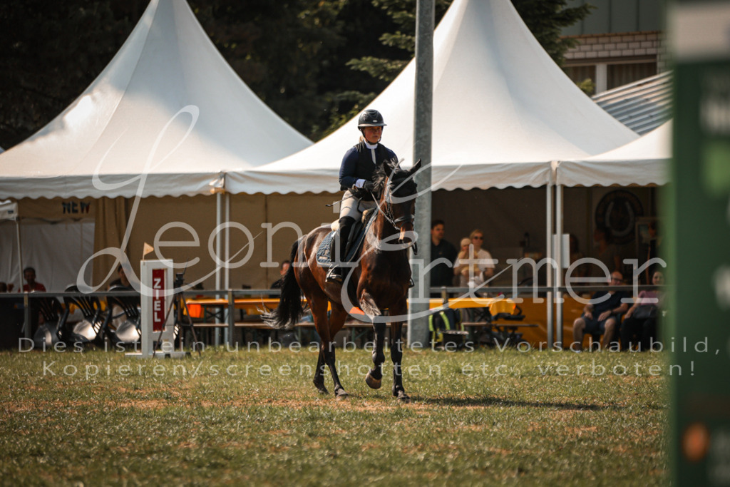 13.FrPfA00112 | Leoni Ertmer Photography - Realisiert mit Pictrs.com