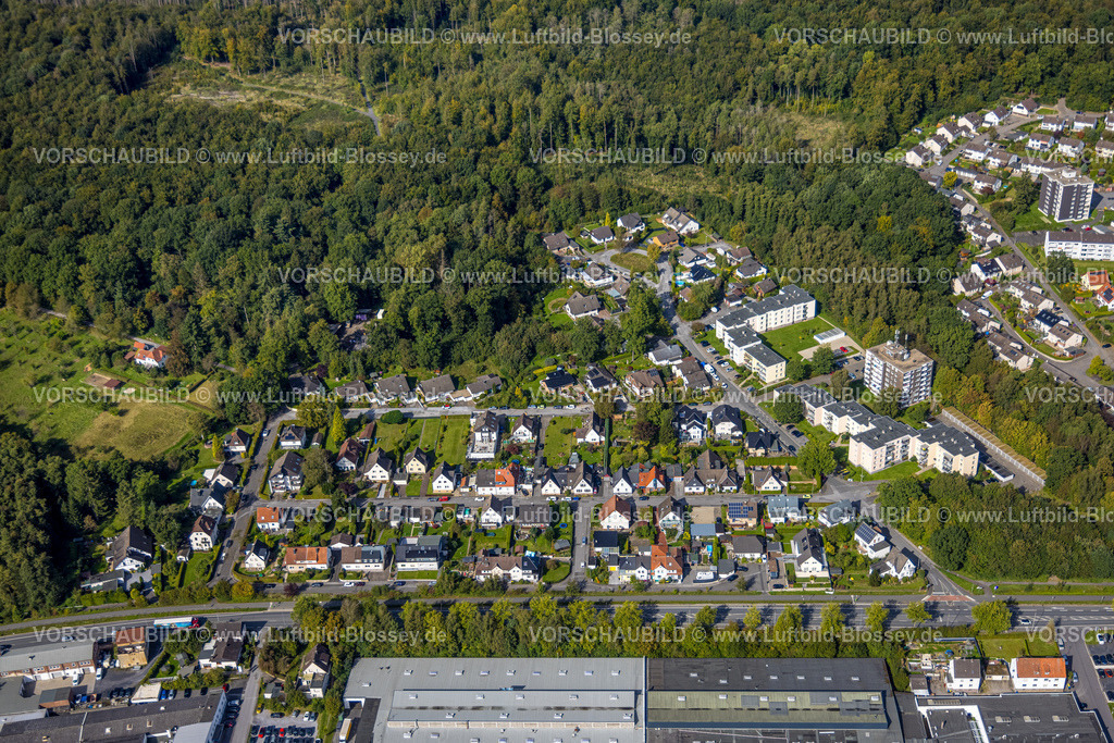 Menden230905551 | Luftbild, Wohnsiedlung Overhuesstraße, Menden, Menden, Sauerland, Nordrhein-Westfalen, Deutschland