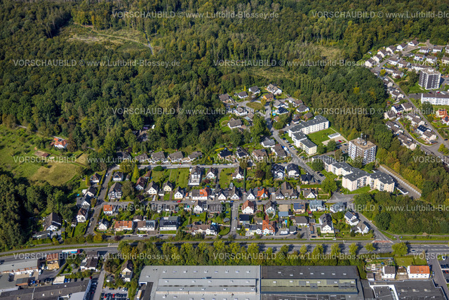Menden230905551 | Luftbild, Wohnsiedlung Overhuesstraße, Menden, Menden, Sauerland, Nordrhein-Westfalen, Deutschland