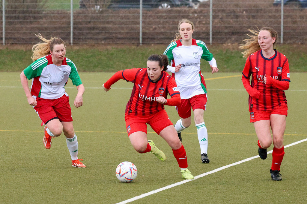 WASFCH_260321_4455 | SGM DJK Wasseralfingen/Neuler vs. 1.FC Heidenheim 1846 II, Fußball, Frauen, Bezirksliga, 2025/2026, 13. Spieltag, 21.03.2026 in Wasseralfingen, Kunstrasen Bürgle(Foto: Michael Bulling) - Realisiert mit Pictrs.com