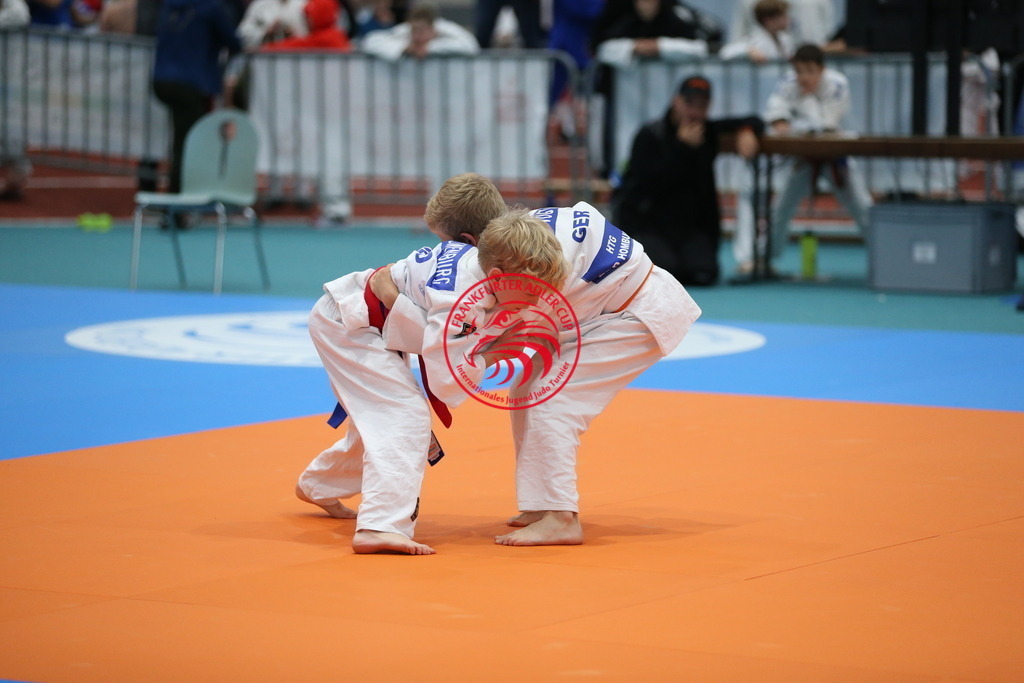 AT3Y0280 | Fotos vom Adler Cup - Pictures from Adler Cup

Hier findet Ihr alle Eindrücke und großen Momente der Adler Cup Wochenenden. Here you will find all impressions and great moments of the Adler Cup weekends. - Realisiert mit Pictrs.com