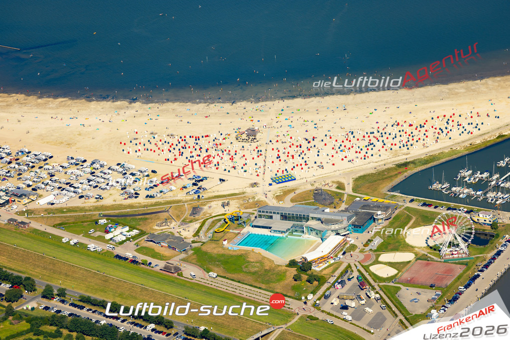Aktuelles Luftbild von Bensersiel Camping Esens - Die Luftaufnahme wurde 2022 mittels UL-Flugzeug erstellt ( keine Drohne ) - hochauflösende Kamera-Systeme von  Canon -Beste Qualität - Für grossformatige Ausdrucke geeignet. Die Geschenkidee !