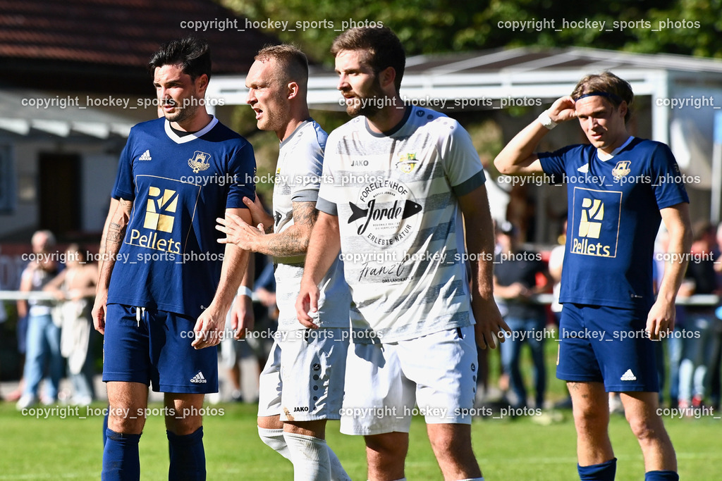 ATUS Velden vs. ASKÖ Köttmannsdorf 7.10.2023 | #5 Roland Putsche ATUS Velden, #11 Aner Mandzic Köttmannsdorf, #3 Fabian Janschitz Köttmannsdorf, #10 Lukas Lausegger ATUS Velden, ATUS Velden vs. ASKÖ Köttmannsdorf 7.10.2023, ATUS Velden vs. ASKÖ Köttmannsdorf am 07.10.2023 in Velden (Wald Arena Velden), Austria, (Photo by Bernd Stefan)