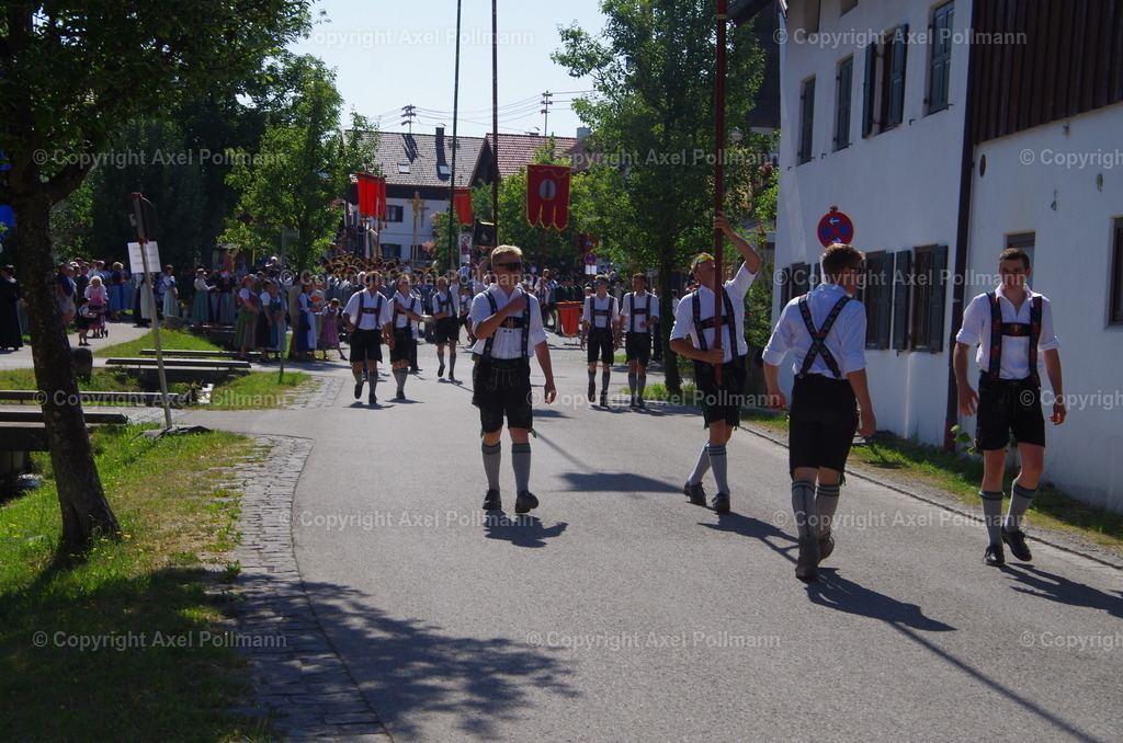 IMGP5485 | fotografiert von Axel PollmannLeonhardi Wallfahrt Benediktbeuern und Murnau, Fronleichnam, Fasching, Landschaft im Loisachtal und Benediktbeuern  - Realisiert mit Pictrs.com