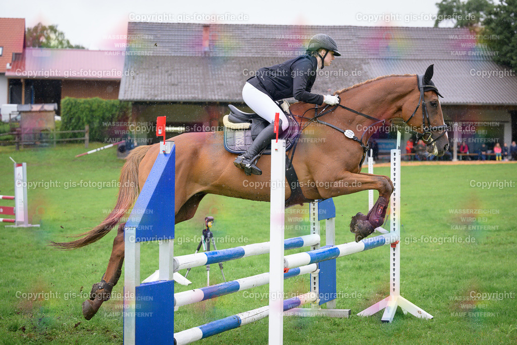 068_Schwerin_Hannah_Saturn-S_A1_Springen_250802_07 | gis-fotografie