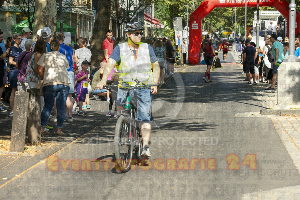 250621_1026_EX1_1945 | Sportfotografie im Rhein-Sieg Kreis, Köln, Bonn, NRW, Rheinland Pfalz, Hessen, etc. Unser Tätigkeitsfeld umfasst den Laufsport vom Volkslauf über den Marathon, Duathlon, Triathon bis zum Ultralauf wie Kölnpfad Ultra oder Schindertrail.