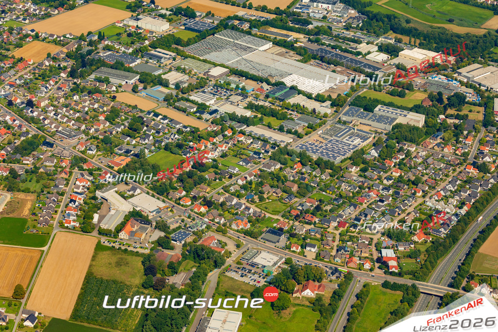 Schrägluftbild  Herringhausen  Herford - Das Luftbild wurde 2025 vom UL-Flugzeug heraus erstellt (ohne Drohne- keine Drohnenaufnahme ) - Hochauflösende Luftaufnahme -Nicht vergleichbar mit Google Maps oder Satelittenbilder- Die Geschenkidee !Mit Lizenz und Bildrechte bestellbar