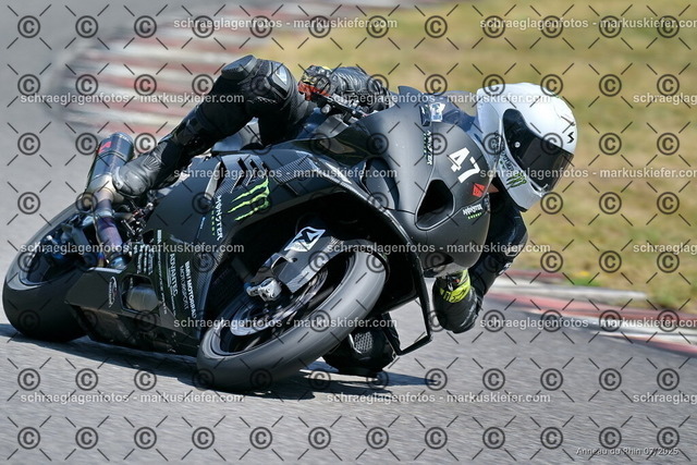 25bt04-0804 | markuskiefer.com - Realisiert mit Pictrs.com