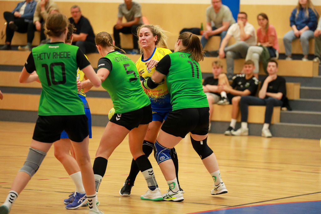 HcTvRhedeII_SvNeukirchen_150924_073 | Bildergalerie von Sport-Ereignissen aber auch von weiteren spannenden Dingen - nicht nur vom Niederrhein. In Anlehnung an den bekannten Spruch von Hanns Dieter Hüsch heißt das Motto: "Niederrhein ist überall".  - Realisiert mit Pictrs.com