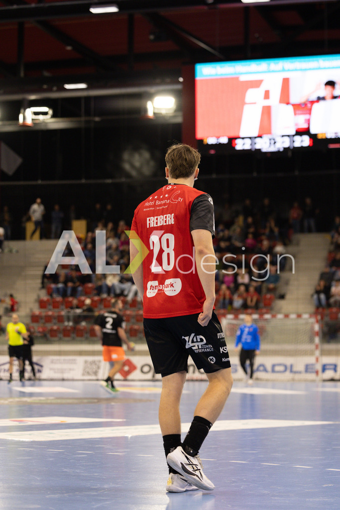 Handballen I Herren I Saison 2025-2026 I Quickline Handball League 2026 | Men I 18. Spieltag I Pfade Winterthur - Kadetten Schaffhausen I 20.12.2025 | 28 Maximilian Freiberg (Pfadi Winterthur) – Flügel rechts - Realisiert mit Pictrs.com