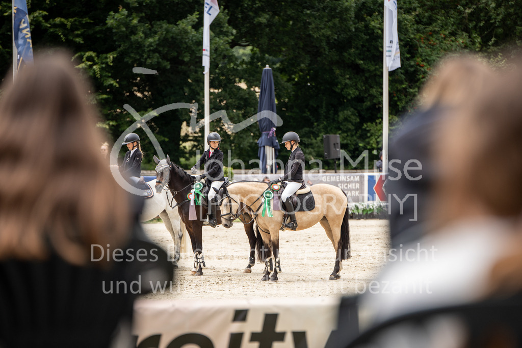 BHO24-SD-PonyTrophy-DSC07376 | Deine schönsten Turniermomente als professionelle Fotos! Entdecke hochwertige Pferdesport-Fotografie im Online-Shop. Jetzt Fotos finden & bestellen!