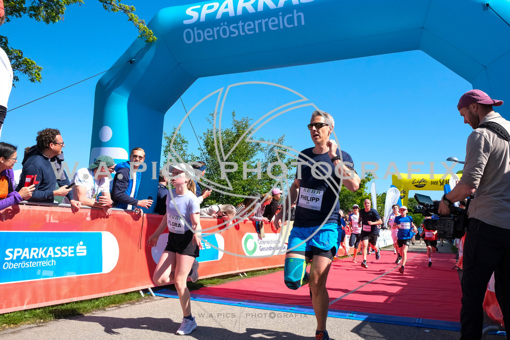 ..... | LINZ,AUSTRIA,27.April 24, Int. 3 Brückenlauf Linz  , Image shows: Photo: WAPICS / Michael ring