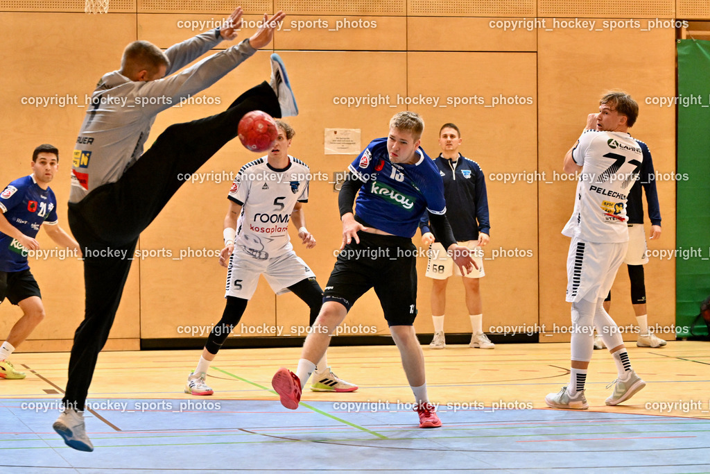 SC Ferlach vs. roomz JAGS Vöslau | #1 BAUER Thomas roomz JAGS Vöslau, #13 GYSIN David SC Ferlach, #5 NIKOLIC Lukas roomz JAGS Vöslau, #77 PELECHENKO Victor roomz JAGS Vöslau, SC Ferlach vs. roomz JAGS Vöslau, SC Ferlach vs. roomz JAGS Vöslau am 08.11.2025 in Ferlach (Ballspielhalle Ferlach), Austria, (Photo by Bernd Stefan)