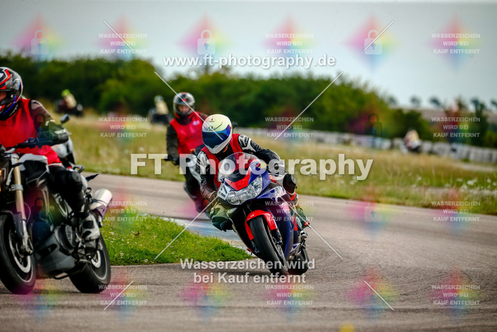 Chambley Juli-2485 | Hier findet Ihr Bilder von Touristenfahrten auf der Nürburgring Nordschleife oder von anderen Veranstaltungen die ich besucht habe. Viel Spass beim Durch Schauen 