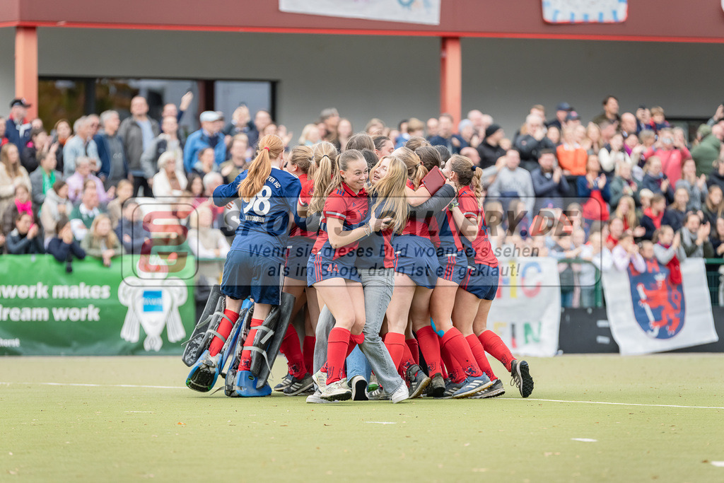 HK_20231022_106147 | Finale Deutsche Meisterschaft Feld WU16 Uhlenhorst Mülheim - Düsseldorfer HC am 22.10.2023 DHC, Düsseldorf ,