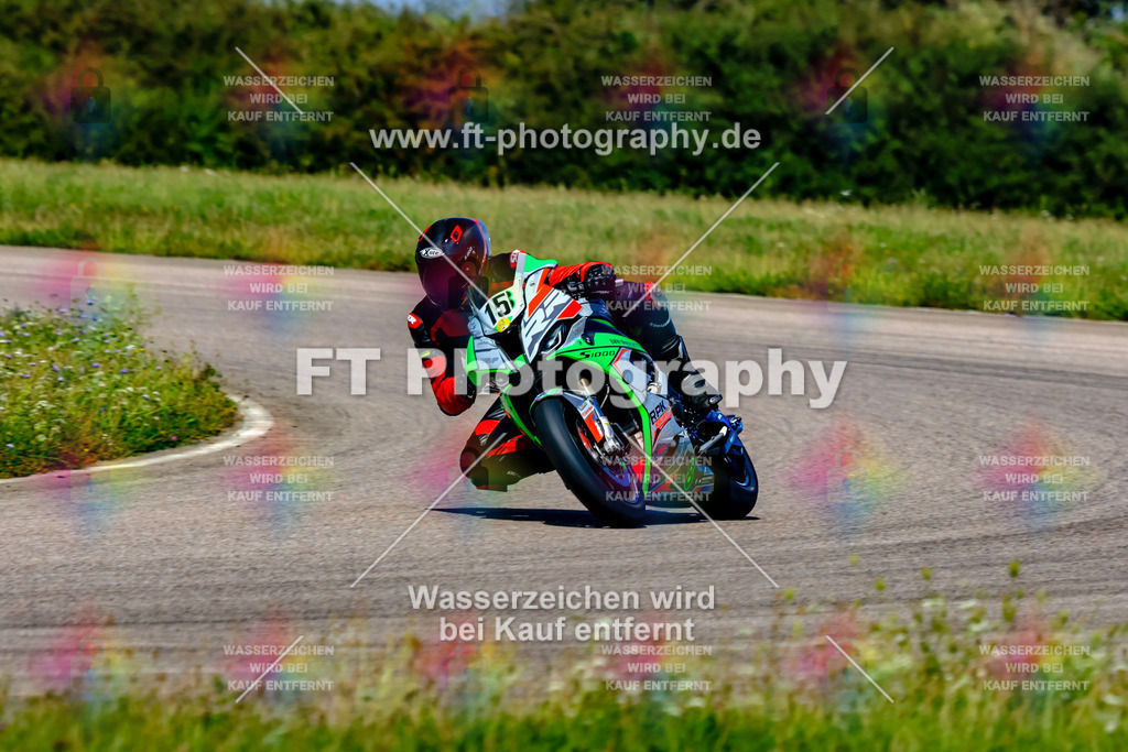 015-3360 | Hier findet Ihr Bilder von Touristenfahrten auf der Nürburgring Nordschleife oder von anderen Veranstaltungen die ich besucht habe. Viel Spass beim Durch Schauen 