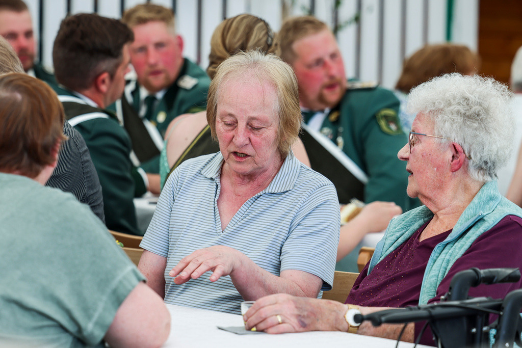 top-top.de 240510-013 | Foto, Video, Fotografie, Videografie, Fotobox, DJ, Discjockey, Musik, Musikbox, Veranstaltung, Photobooth, Amazon, Ebay, Buchtipp, Bestseller, Autor, Verlag, Buch, Wesel, Hamminkeln, NRW, Dinslaken, Rees, Drohne, Hochzeit, Party, Fotobox, Wesel, Fotograf