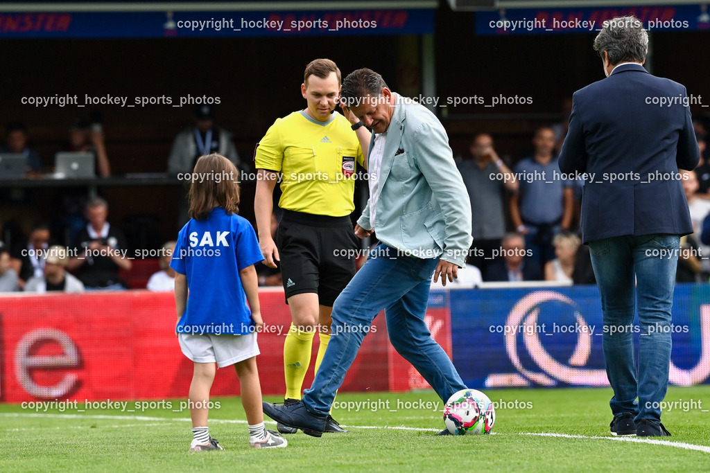 SAK vs. SK Sturm 22.7.2023 | Ehrenanstoss Klagenfurter Bürgermeister Christian Scheider