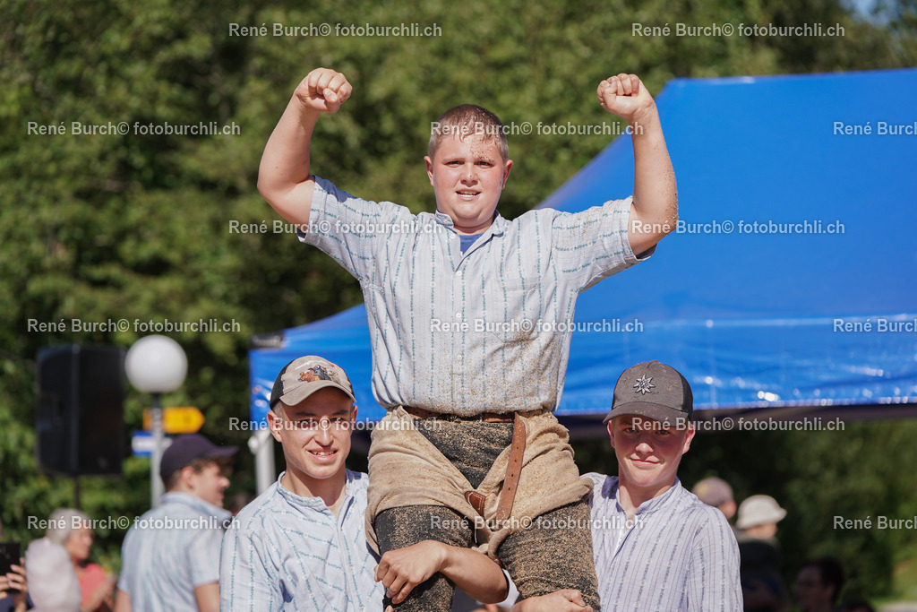 Emmenegger John (J.2012) | René Burch leidenschaftlicher Fotograf aus Kerns in Obwalden.  Hier finden sie Sport, Landschaft und Natur Fotografie.
 - Realisiert mit Pictrs.com