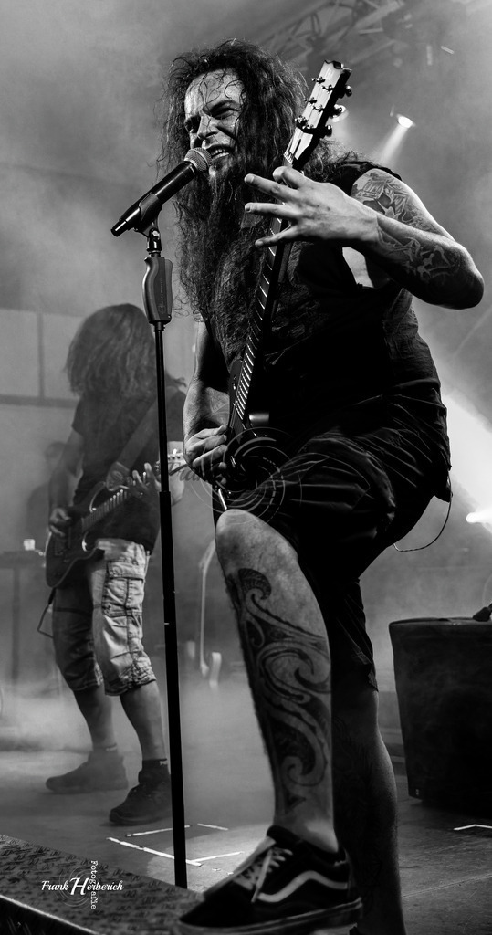 Justice Daudenwinden | Frank Herberich Fotografie, Frank Herberich, Fotografie, Hochzeit, Portrait, St. Peter Ording, Ording, Westerhever, Nordsee, Frank Fotografie, Hardheim,  Odenwald,Walldürn, Band,Eventfotografie - Realisiert mit Pictrs.com