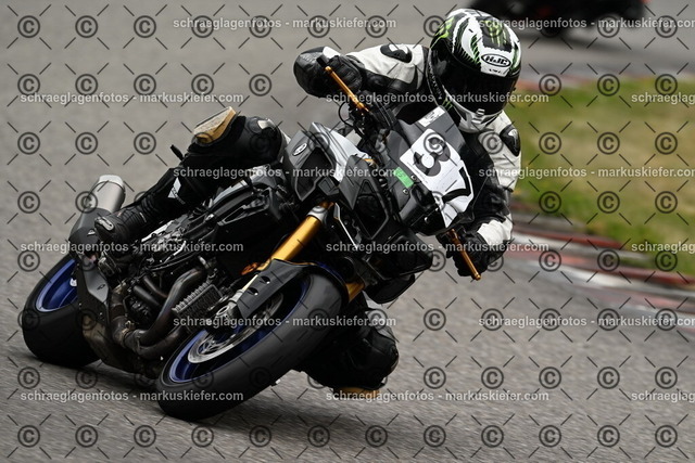 25bt02-1325 | markuskiefer.com - Realisiert mit Pictrs.com