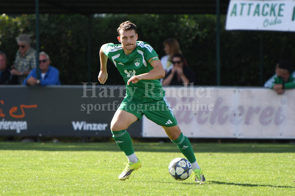 SpVgg Niederalteich : 1. FC Viechtach | Timo Schneider (Kapitän SpVgg Niederalteich #7) - Realisiert mit Pictrs.com