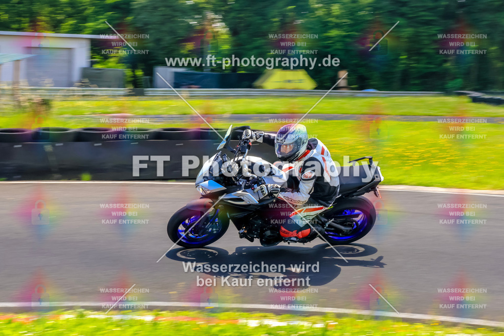 VBK-8065 | Hier findet Ihr Bilder von Touristenfahrten auf der Nürburgring Nordschleife oder von anderen Veranstaltungen die ich besucht habe. Viel Spass beim Durch Schauen 
