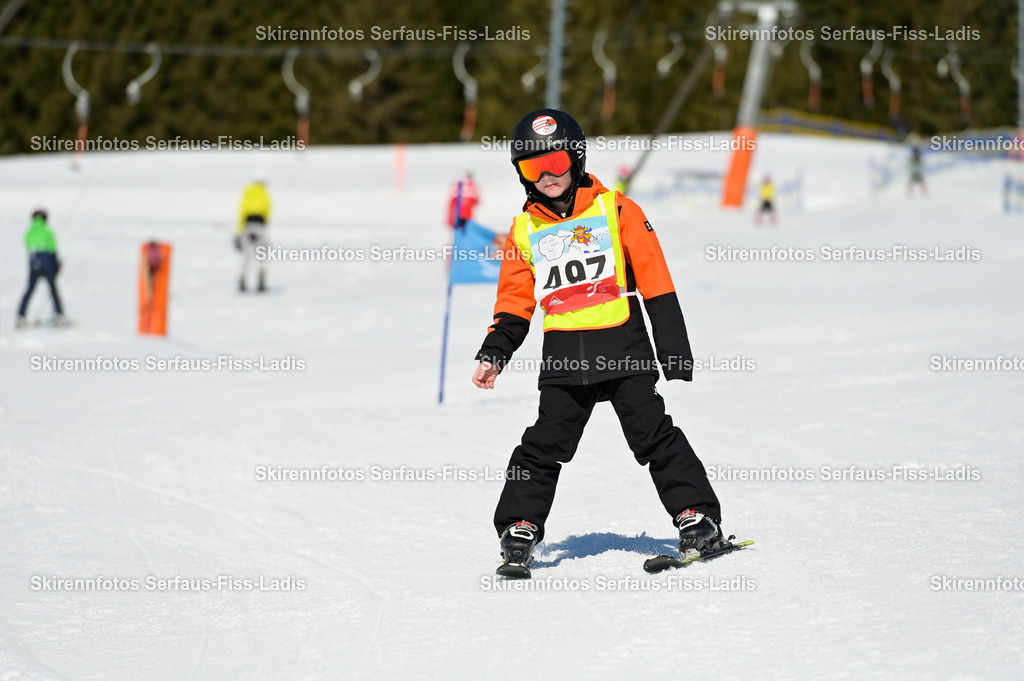 SRF_27.02.2026_432 | Skirennfotos,Serfaus,Fiss,Ladis,Kinderskirennen,Winter,Tirol,Oberland,skirace,SFL,feelfree,weil wir's genießen,ski,Ski,skifahren,Sonnenplateau, - Realisiert mit Pictrs.com