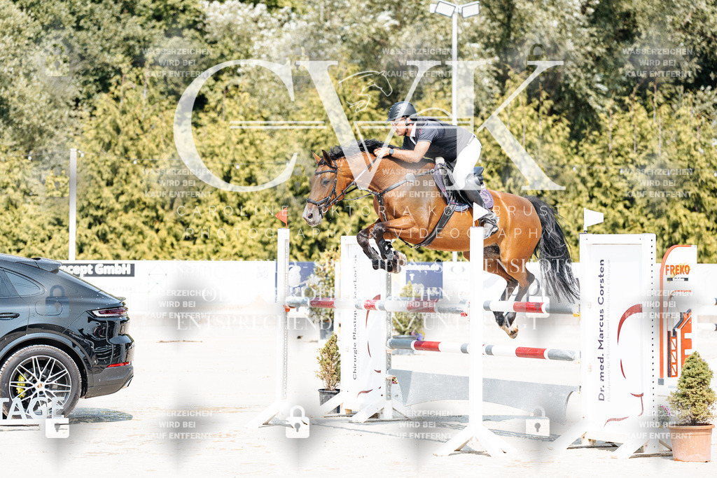 CK901153 | Turnierfotografie Pferdefotografie Trier Rheinland-Pfalz Pferdesport Reitsport Tierfotografie Sportfotografie Pferdevideo Pferdevideografie Equestrianvideography equestrianphotography  - Realisiert mit Pictrs.com