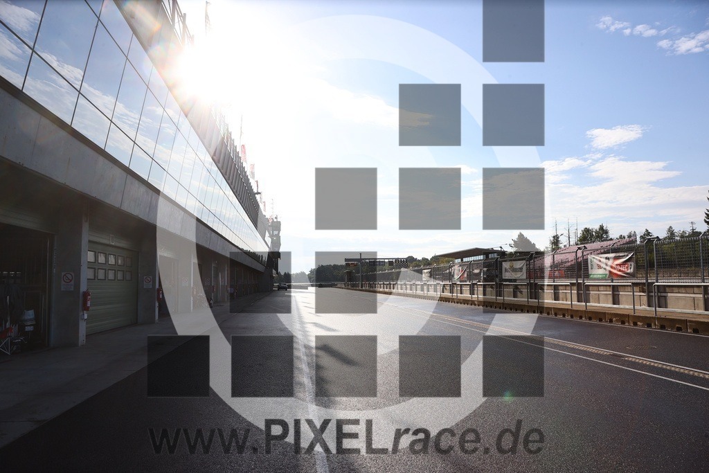 social-20250829_00001 | Schöne Erinnerungen an spannende Momente - das festzuhalten ist unser Job. PIXELrace.de ist seit 2003 auf den Rennstrecken Europas unterwegs um die Action draußen beim Fahren und die wunderbare Stimmung imm Fahrerlager für euch einzufangen.