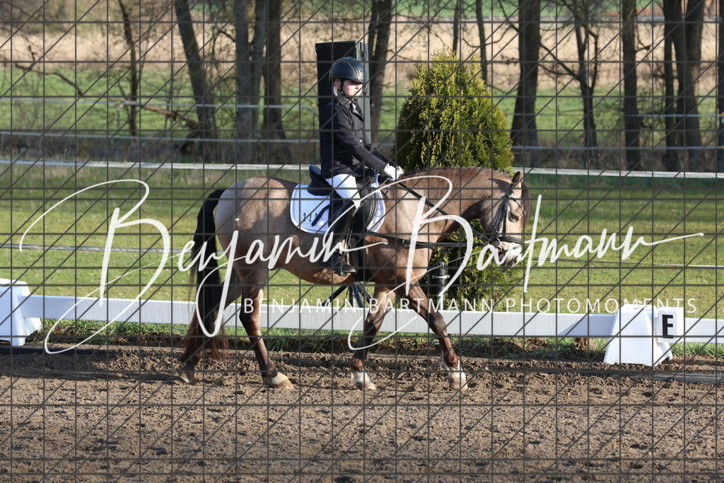 AZ2A2400 | Benjamin Bartmann Photomoments