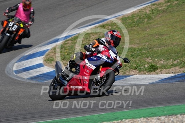 2025_04_29_PBK_24092 | Sportfotografie; SlowMotion; Video; Rennstrecke; Hafeneger; Speer; Racing; RSE; BMW; CBO; Trackday; Motorsportarena; Hockenheimring; Brno; Most; Barcelona; Valencia