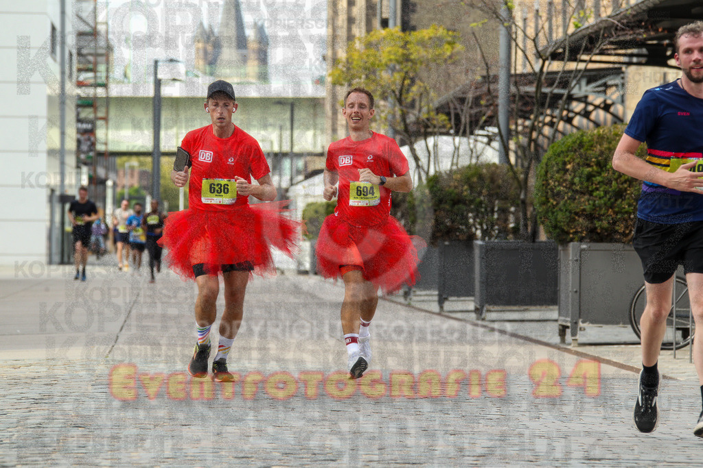 250920_1528_EV4_8884 | Sportfotografie im Rhein-Sieg Kreis, Köln, Bonn, NRW, Rheinland Pfalz, Hessen, etc. Unser Tätigkeitsfeld umfasst den Laufsport vom Volkslauf über den Marathon, Duathlon, Triathon bis zum Ultralauf wie Kölnpfad Ultra oder Schindertrail.