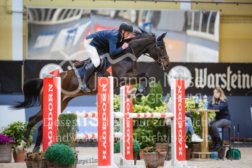 221112_Warstein_L-Spr-252 | Deine schönsten Turniermomente als professionelle Fotos! Entdecke hochwertige Pferdesport-Fotografie im Online-Shop. Jetzt Fotos finden & bestellen!