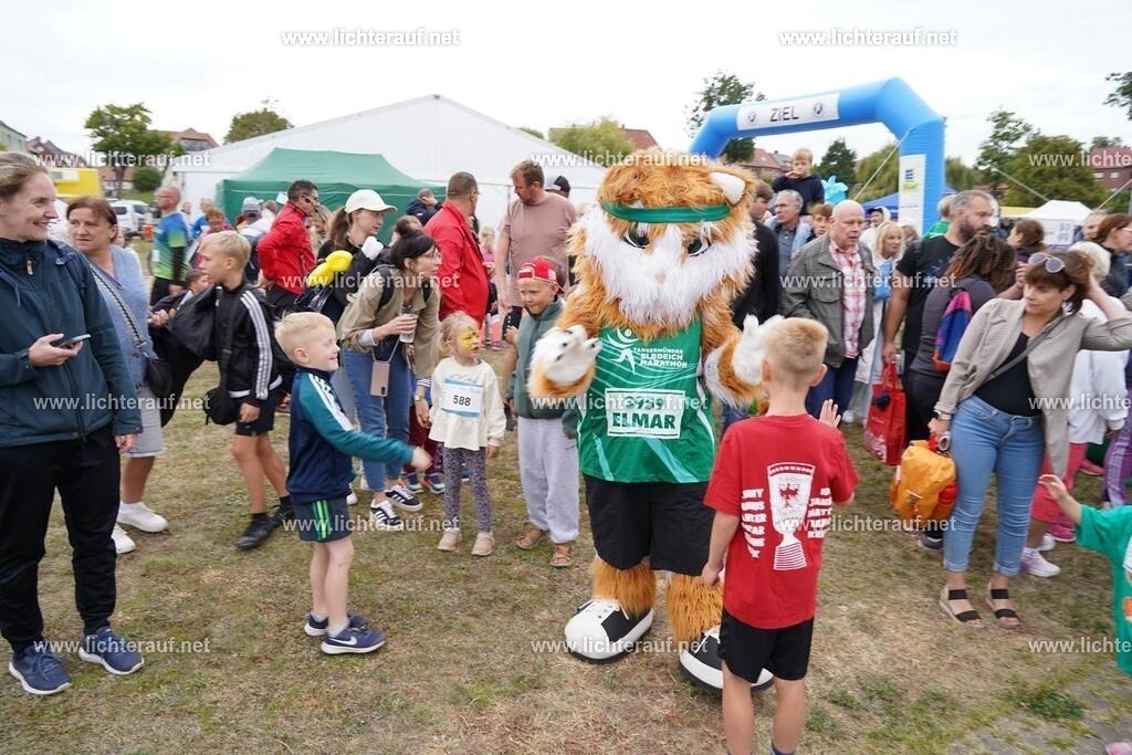 DSC05040 | Lichterlauf  - Realisiert mit Pictrs.com